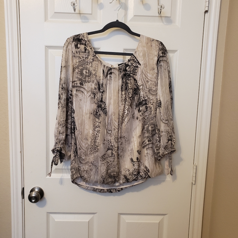 Sara Michelle Blouse EUC